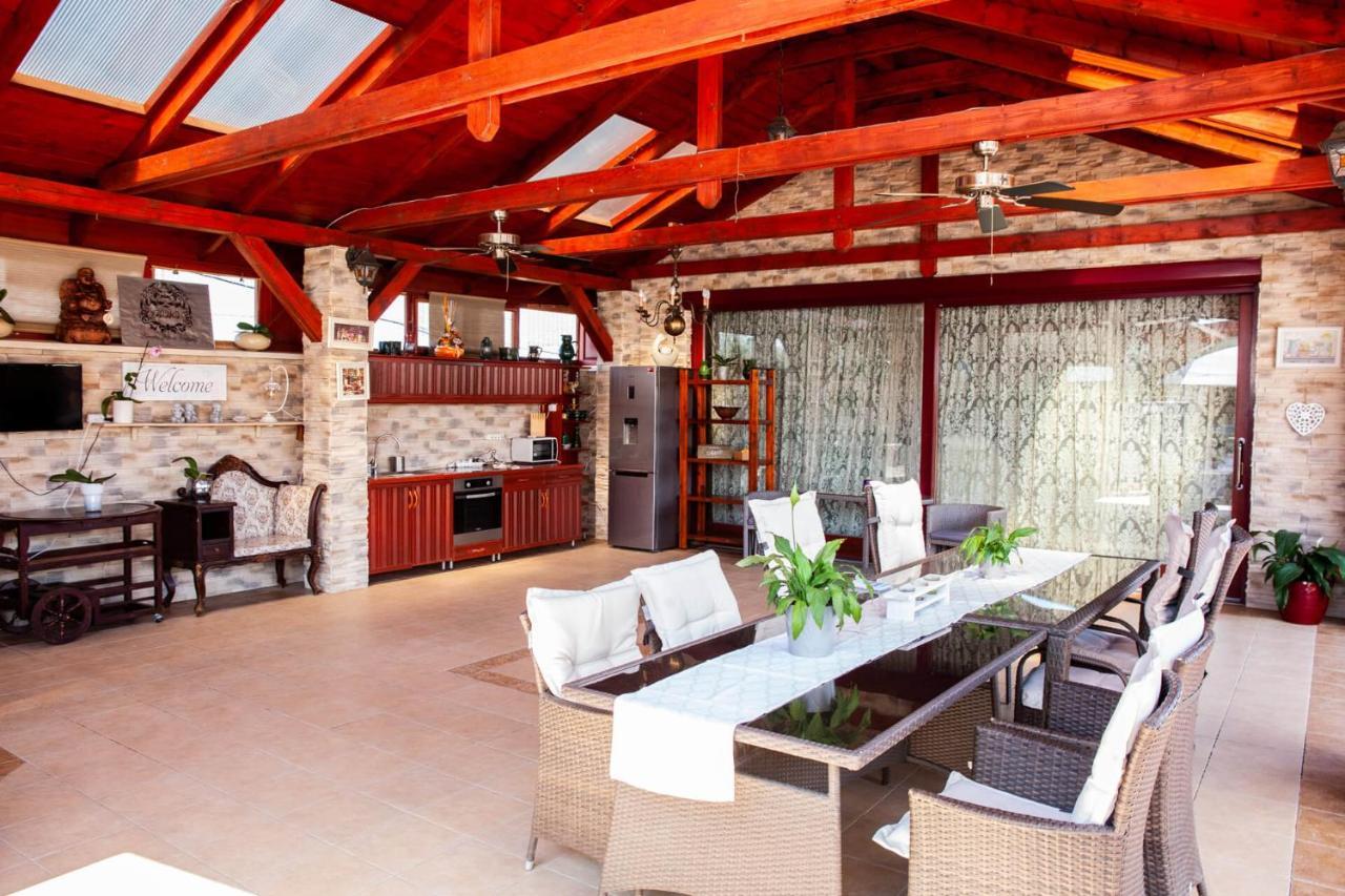 Barackos Wellness Villa Fot 外观 照片