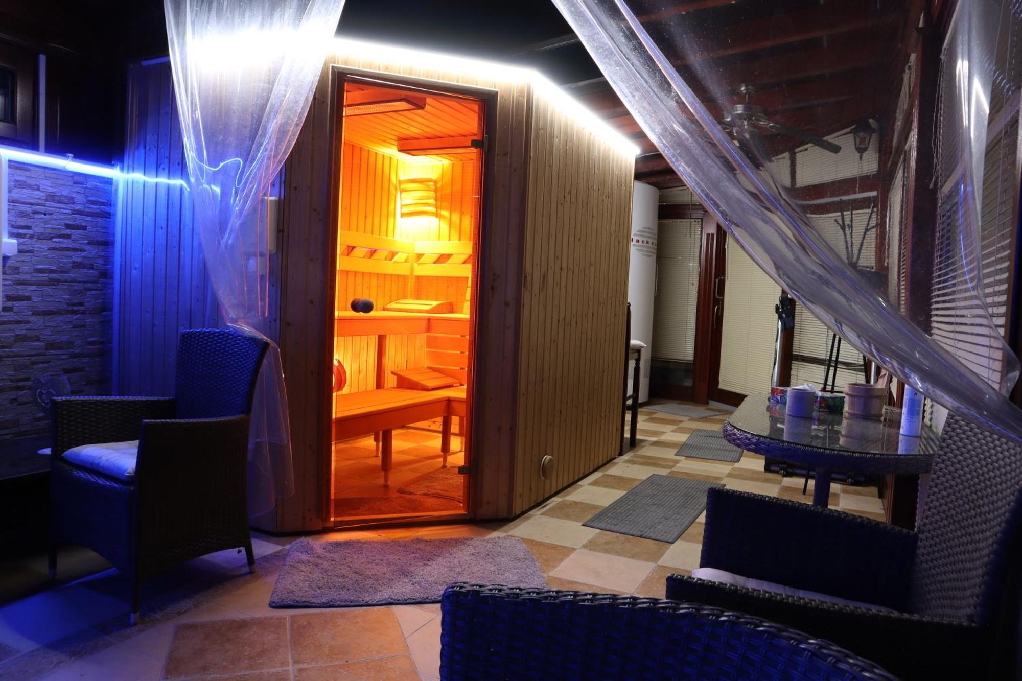 Barackos Wellness Villa Fot 外观 照片
